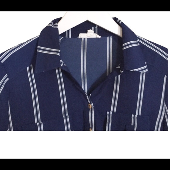 MINE Pinstripe Button Down Blouse With Adjustable Sleeve Length Navy Blue Size M - Picture 6 of 10